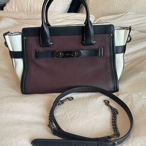 Coach Swagger 32 in Colorblock